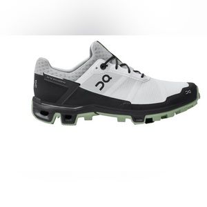 On Running Cloudventure Peak 2- NEW